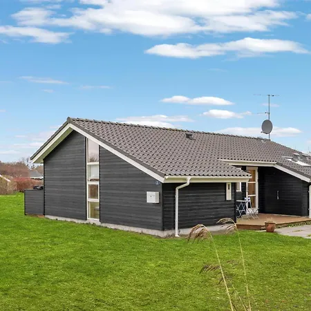 Feriehus In With Sauna *